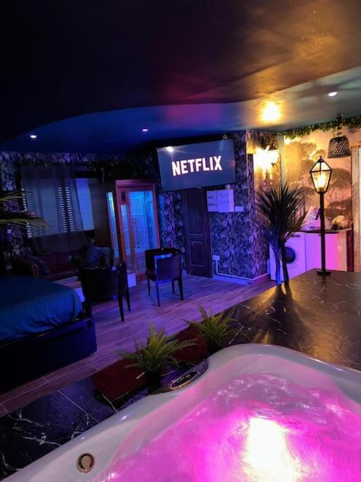 Marbella Logement Privatif -Jacuzzi-Sauna La Valette-du-Var Exterior foto
